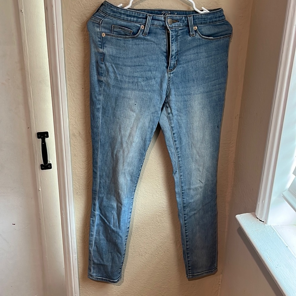 Light blue skinny
